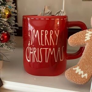 NEW Rae Dunn MERRY CHRISTMAS mug